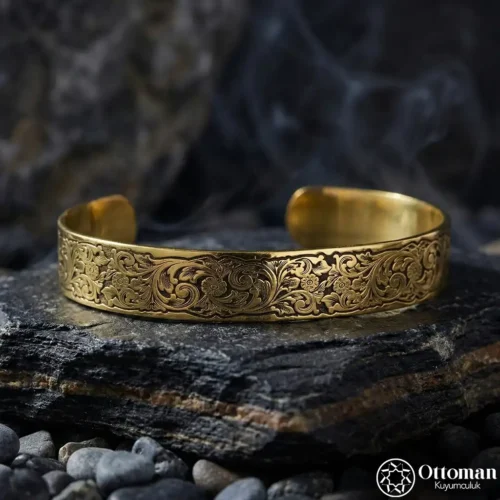 1-163.webp Gravür Gümüş Erkek Kelepçe Bileklik Gold Kaplama