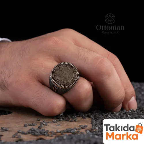 dokulu-insirah-44d-a4.webp Dokulu İnşirah Yazılı Gümüş Erkek Yüzük