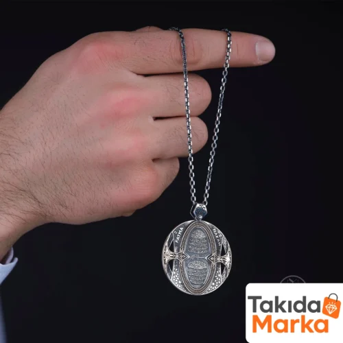 Nas Felak İşlemeli Gümüş Madalyon Kolye