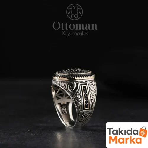 oval-tasli-gumus-erkek-yuzuk-modeli-c57-9d.webp Oval Taşlı Gümüş Erkek Yüzük