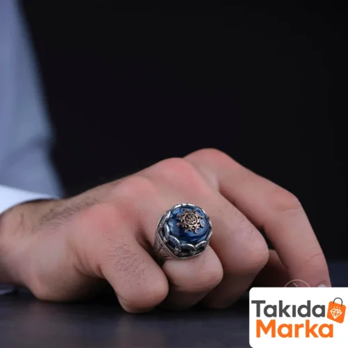 ozel-tasarim-galalit-tasli-gumus-yuzuk-c0-aed.webp Özel Tasarım Galalit Taşlı Gümüş Erkek Yüzük