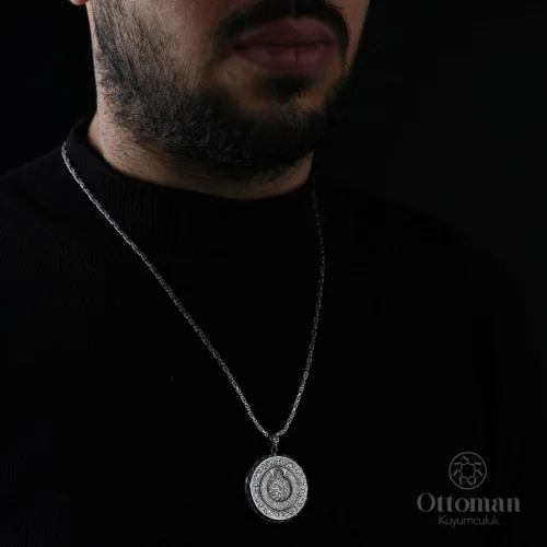 Koruma Dualı Gümüş Madalyon Kolye