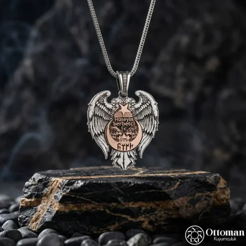Kanatlı Kurt Figürlü 925 Ayar Gümüş Kişiye Özel Madalyon